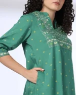 Women Embroidered Straight Kurta & Pants - Image 2